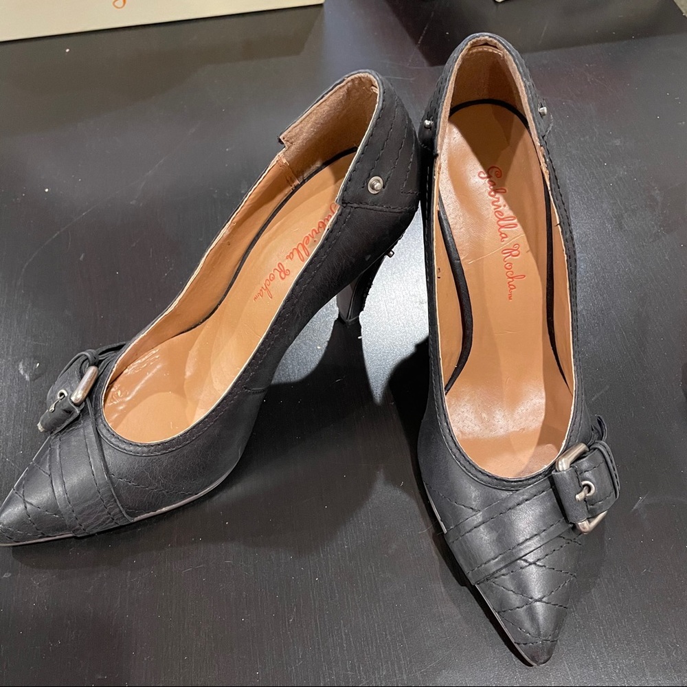 Black heel-Gabriella Rocha